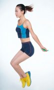 跳绳减肥法 简单运动减肥1月瘦10斤